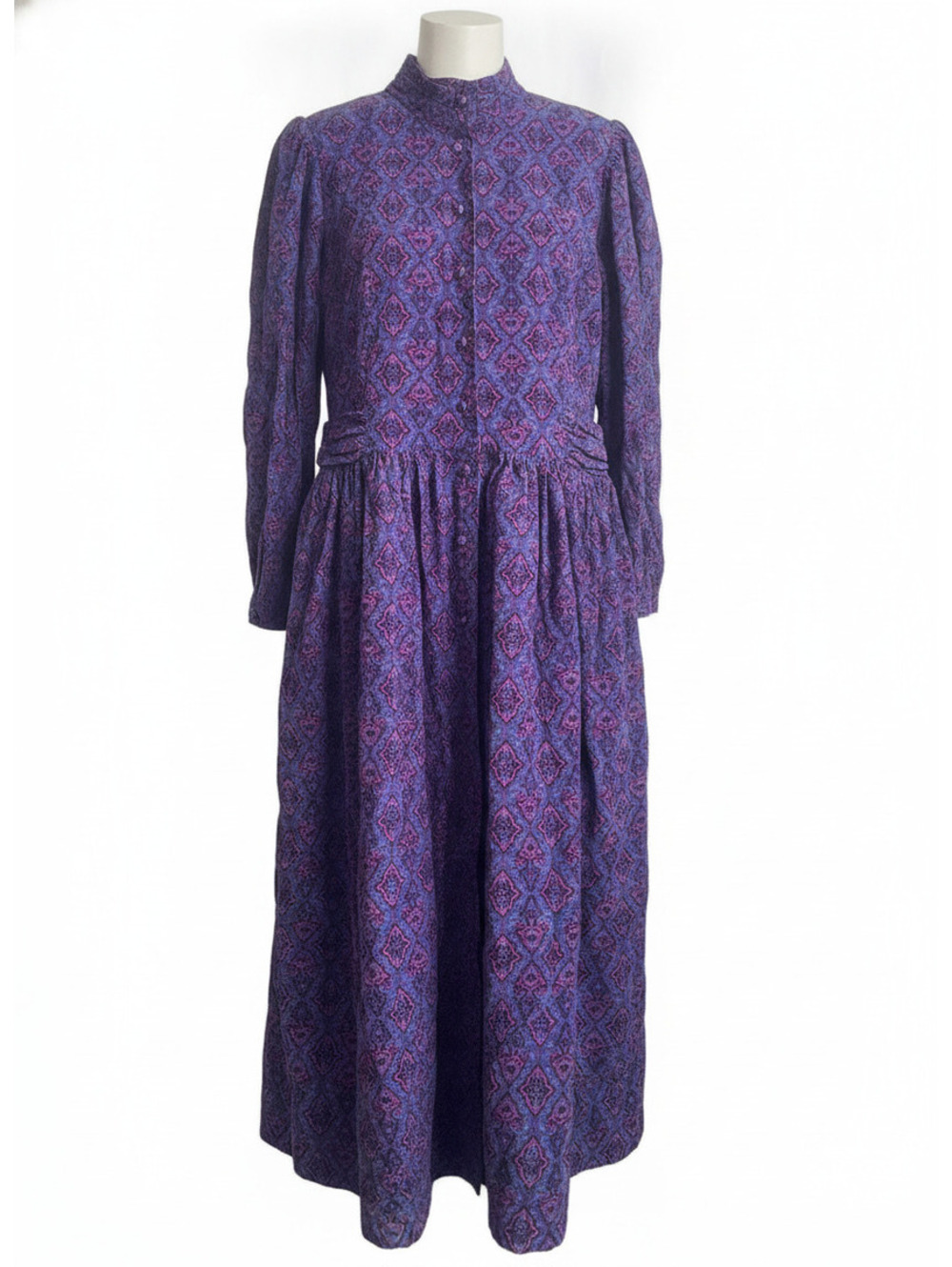 Vintage 90’s 80s whimsigoth soft grunge goth corduroy dark academia indie sleaze